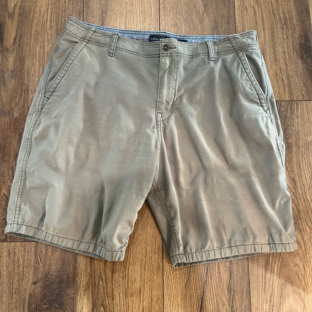 Lucky‎ Brand Men’s Saturday Stretch Shorts Olive Green Chino Size 38 Casual